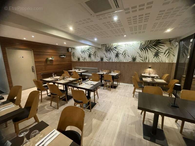 Commerce à ANDERNOS-LES-BAINS