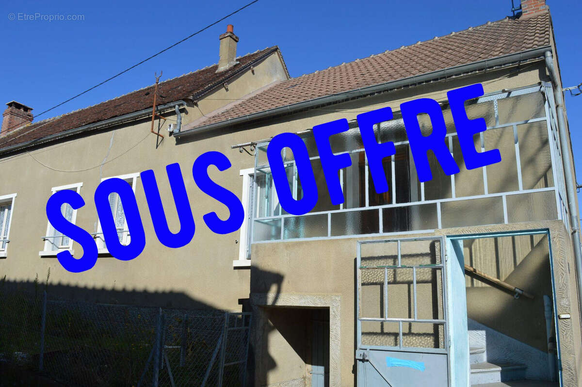 Maison à LADUZ