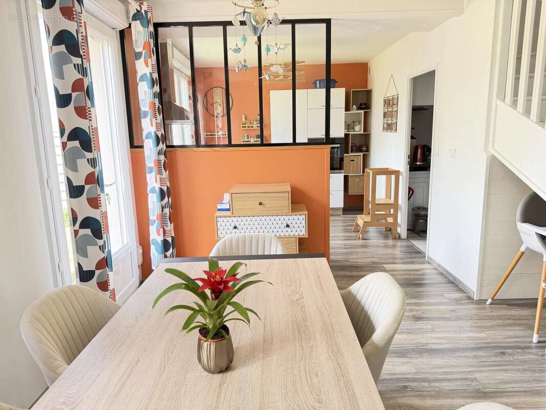 Maison à AIGREFEUILLE-SUR-MAINE