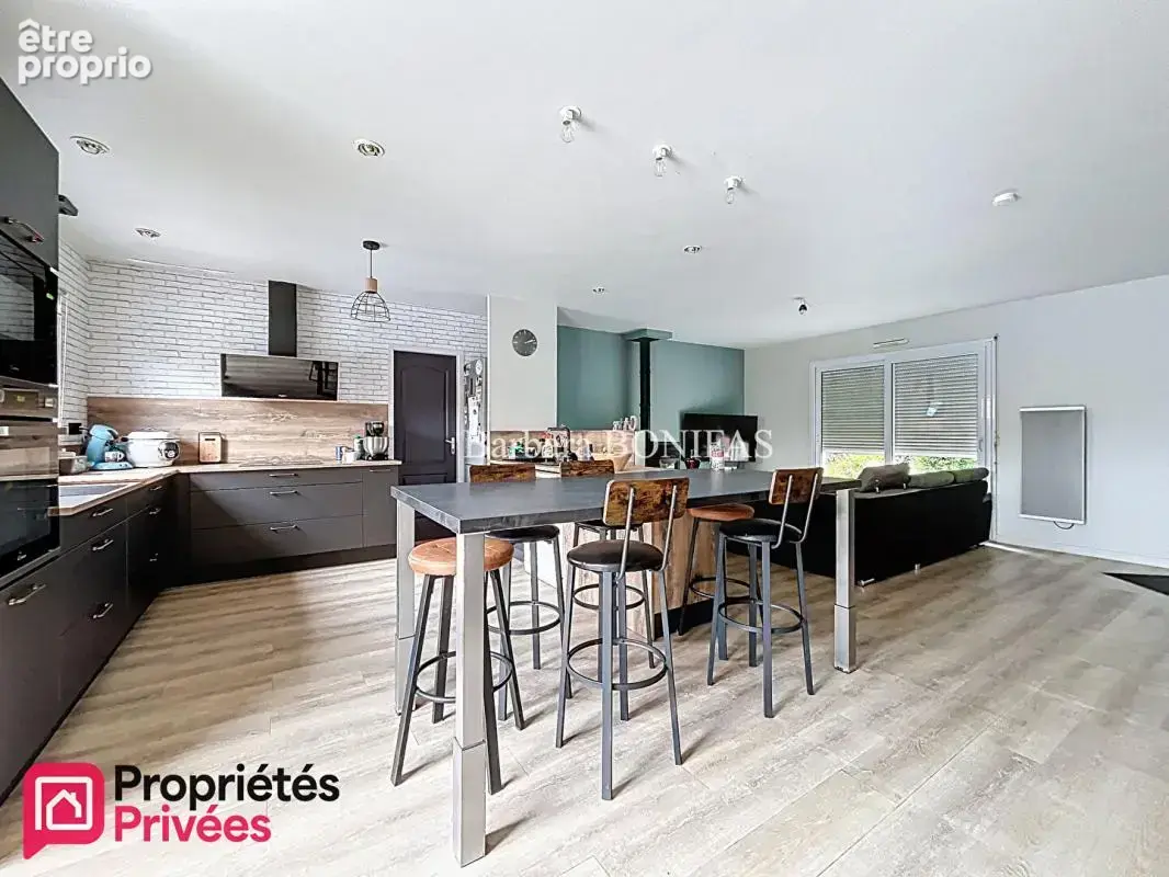 Maison Saint Sulpice La Pointe 7 pièces 143 m2 - photo 5