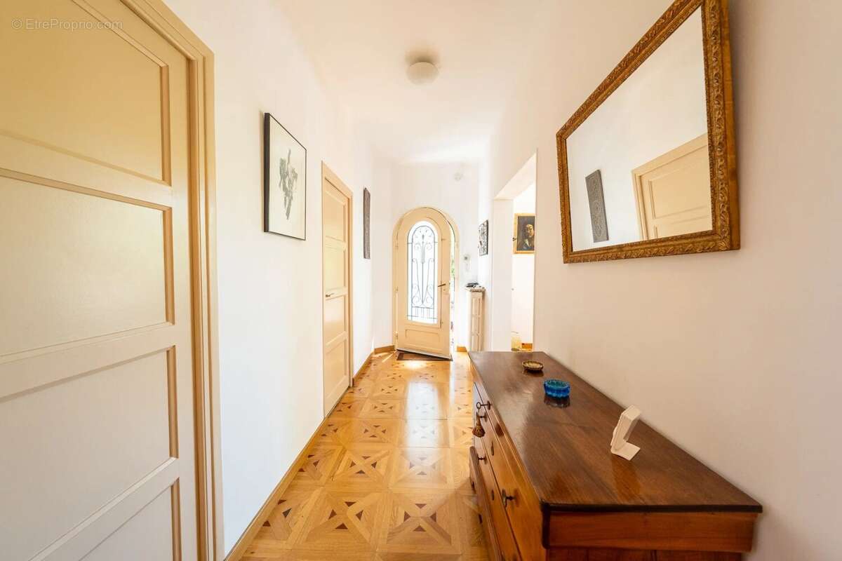 Cannes stanislas maison de caractere 6p jardin vue mer garage - photo 9