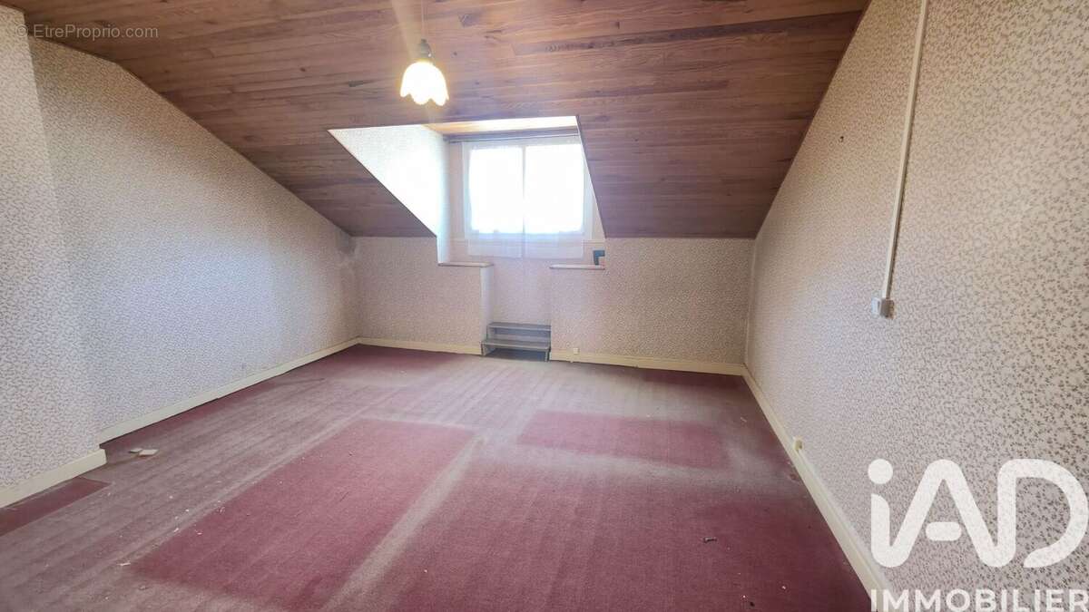 Photo 9 - Maison à CHATEAUVILLAIN