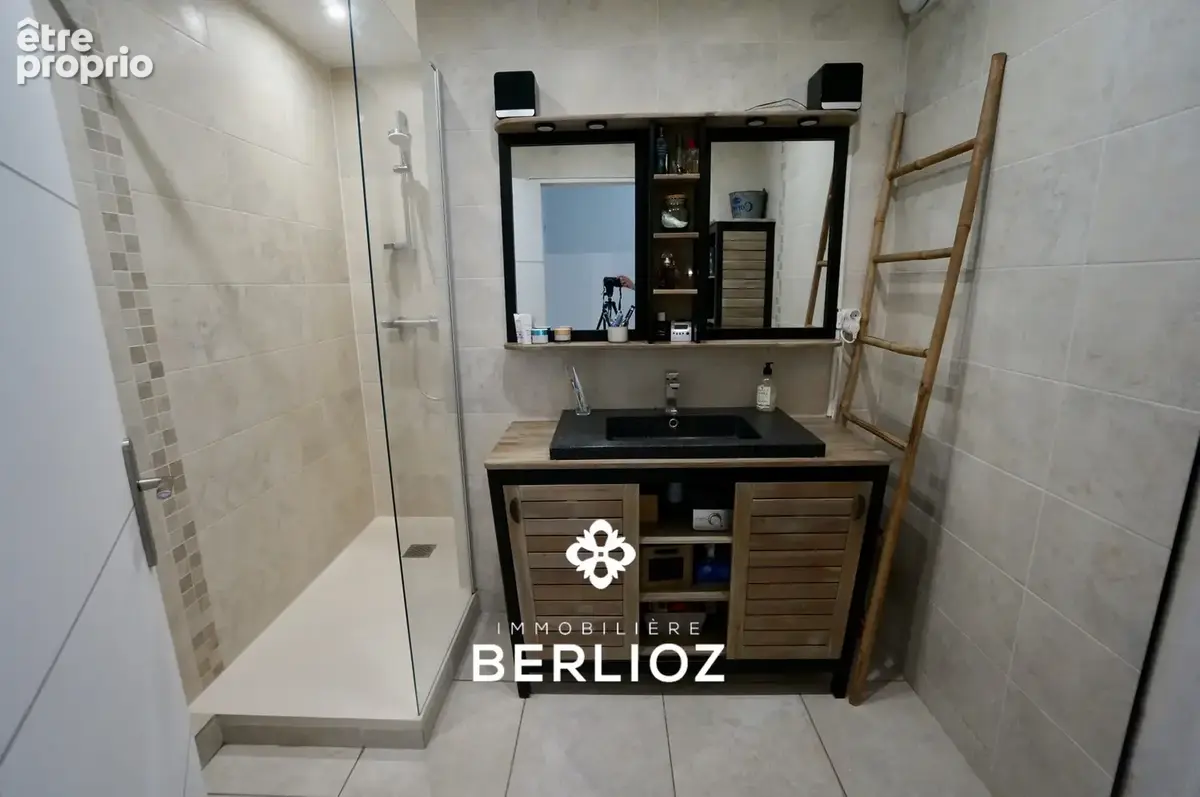 Appartement T3 à Meylan, secteur Grand Pré, avec cave et parking privatif - photo 3