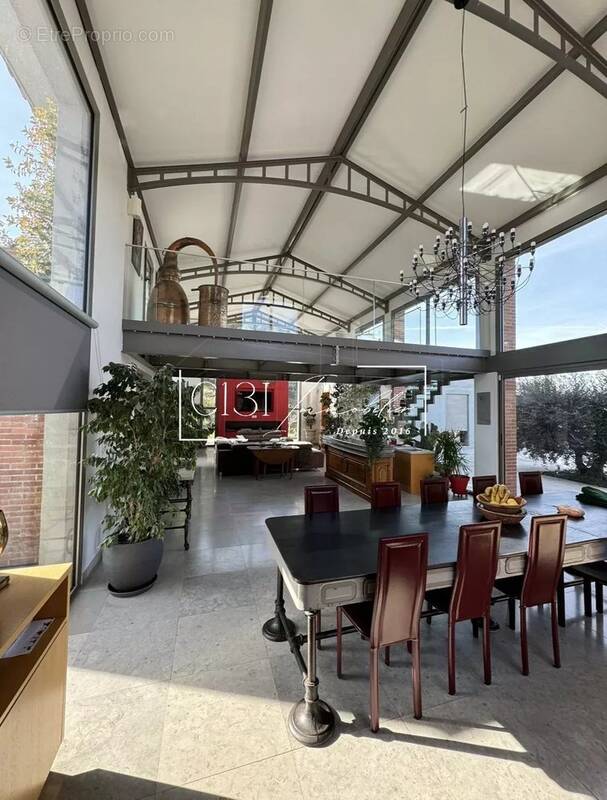 Maison à ROQUEBRUNE-SUR-ARGENS