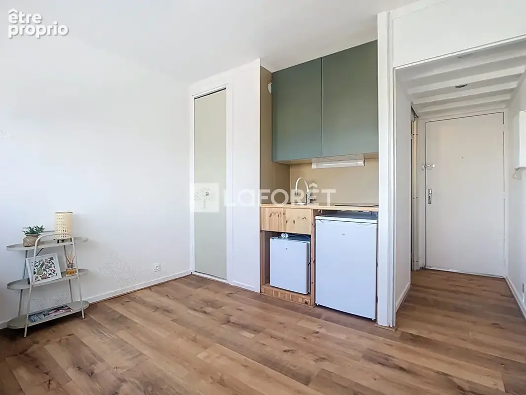 BORDEAUX , Saint Augustin T1  15.40 m² - photo 3