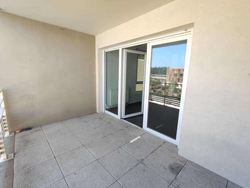 Appartement à JUVIGNAC