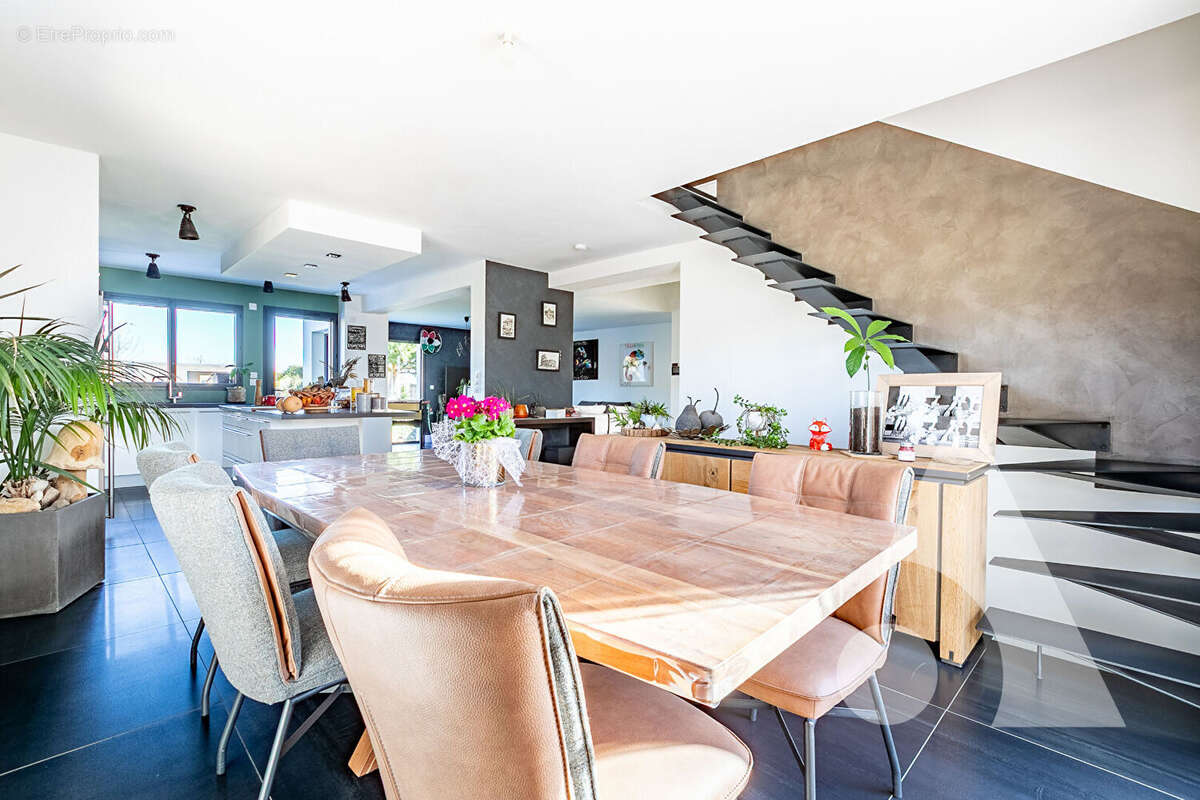 Maison à SAINT-MARTIN-LONGUEAU