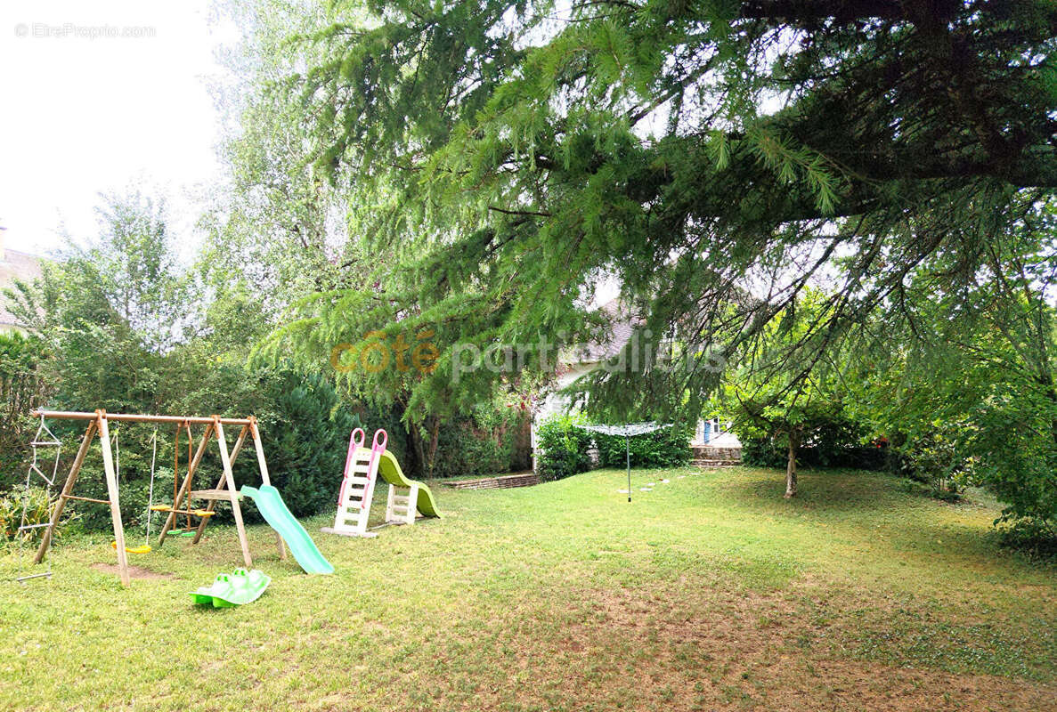 Maison à AMILLY