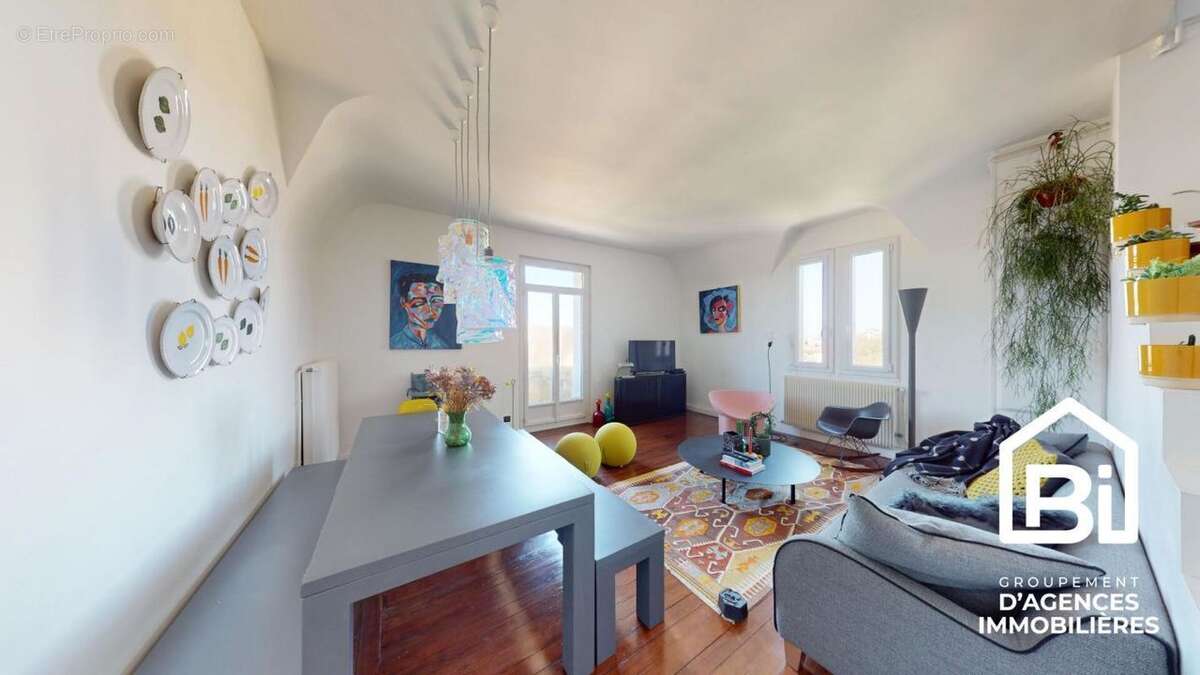 Appartement à OUISTREHAM