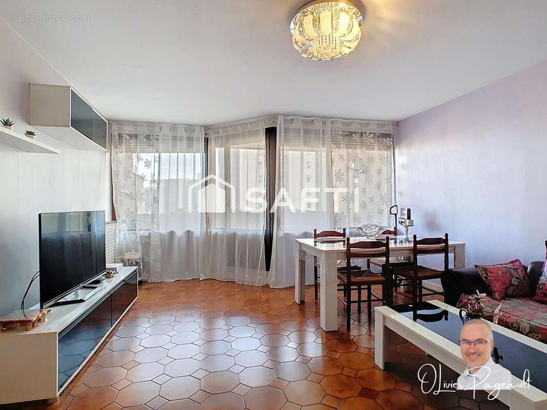 Photo 2 - Appartement à LYON-8E