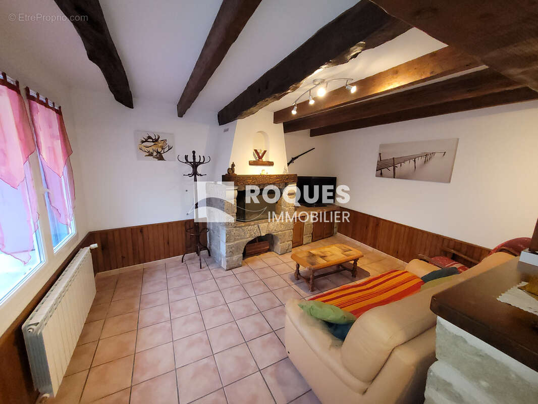Maison à LE PRADAL