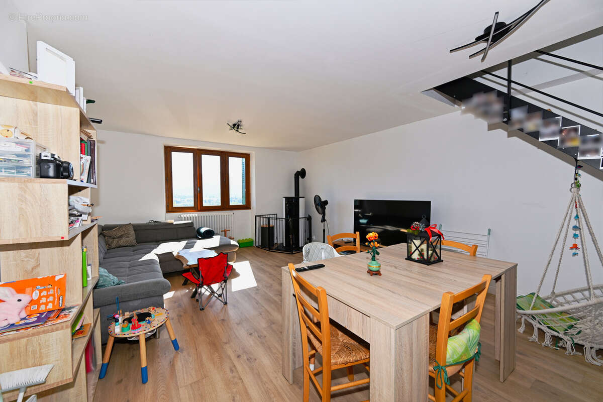 Maison à COGNIN