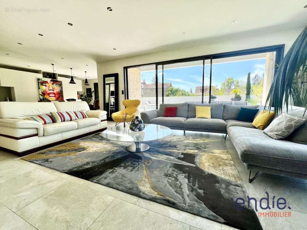 Maison à CHATELLERAULT