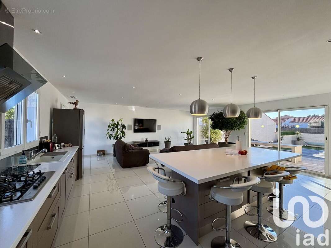 Photo 4 - Maison à CAVES