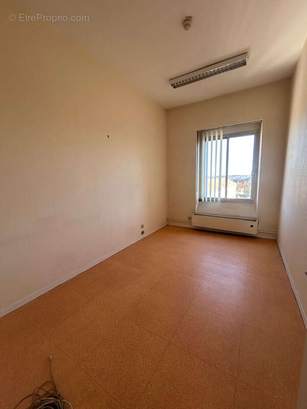 Commerce à CHAUMONT