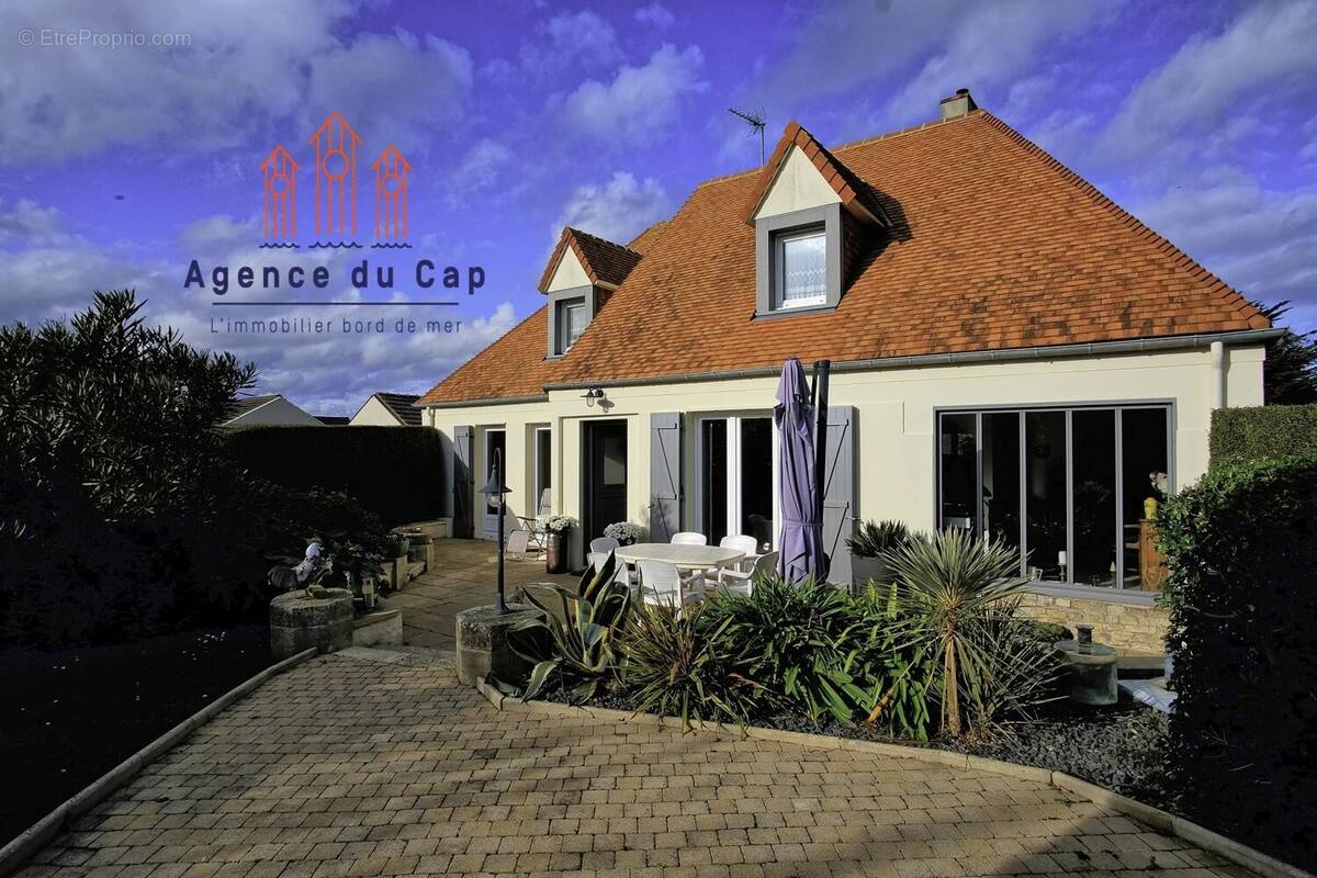 Maison à COURSEULLES-SUR-MER