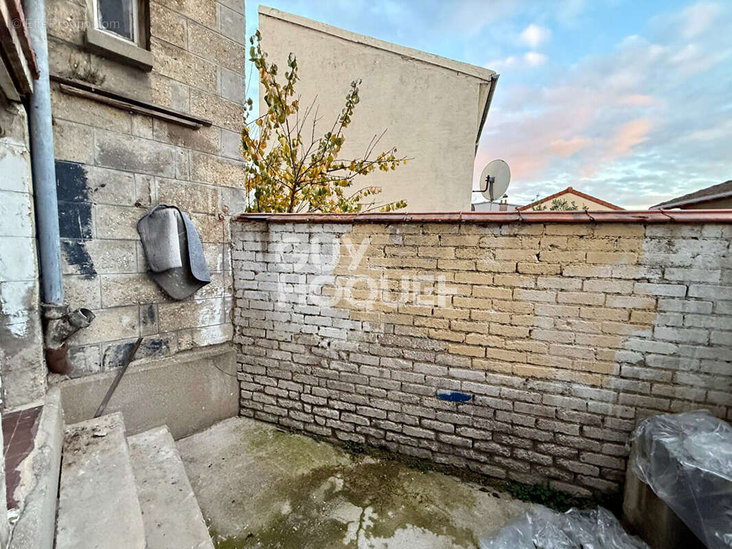 Commerce à FONTENAY-SOUS-BOIS