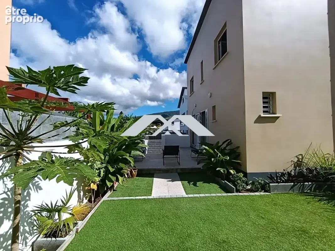 Maison 5 pièces 110 m² à vendre à Saint-Louis (97421) - photo 7
