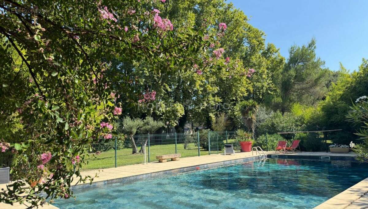 Maison à CHARLEVAL