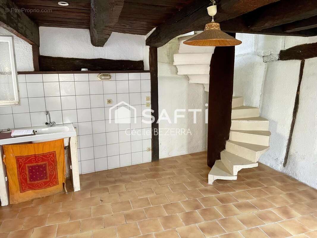 Maison 45 m² à Condom  - photo 2