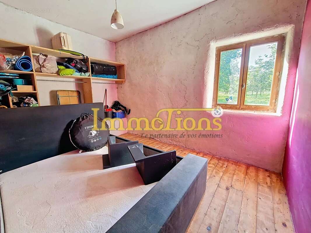 Maison à SAINT-HILAIRE-DU-ROSIER