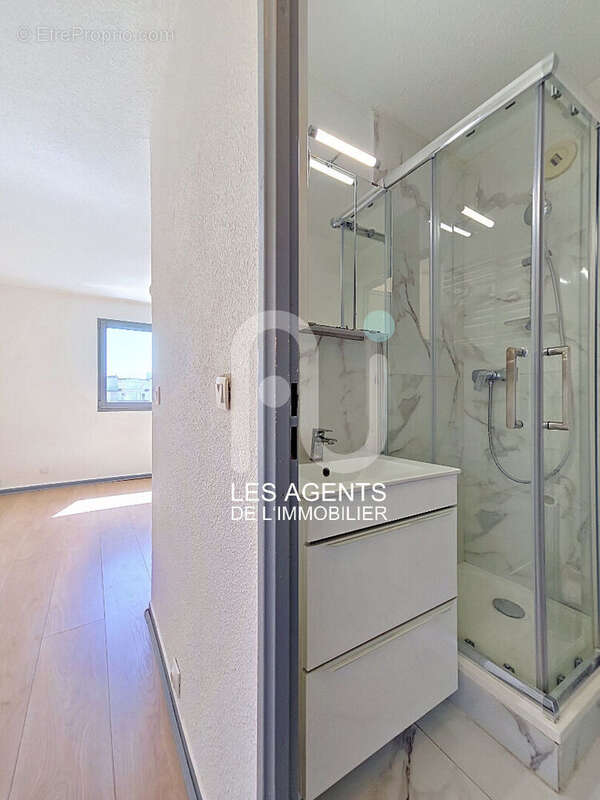 Appartement à SURESNES