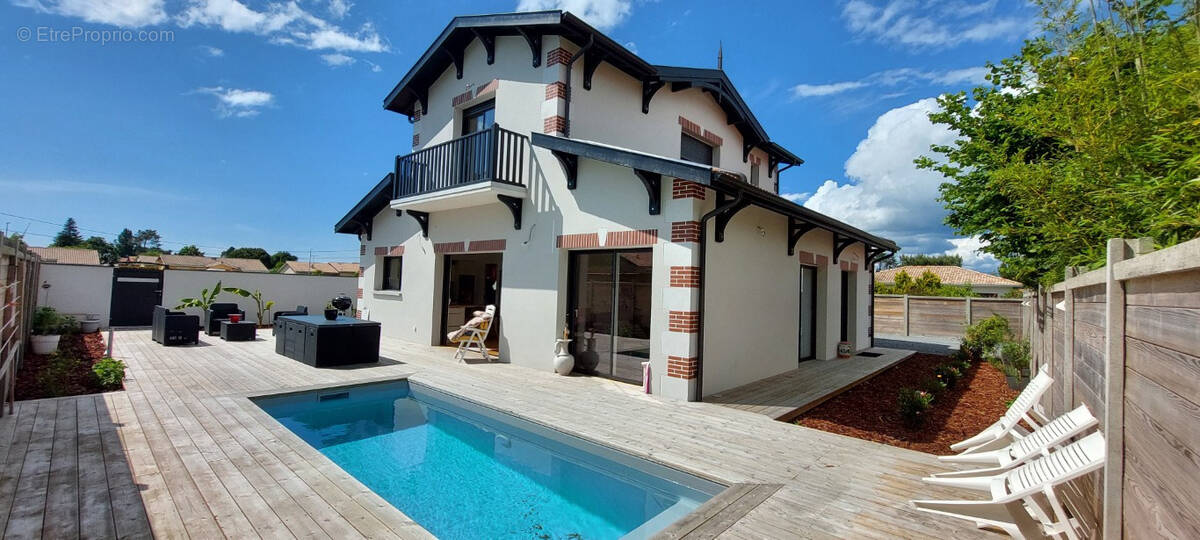 Maison à GUJAN-MESTRAS