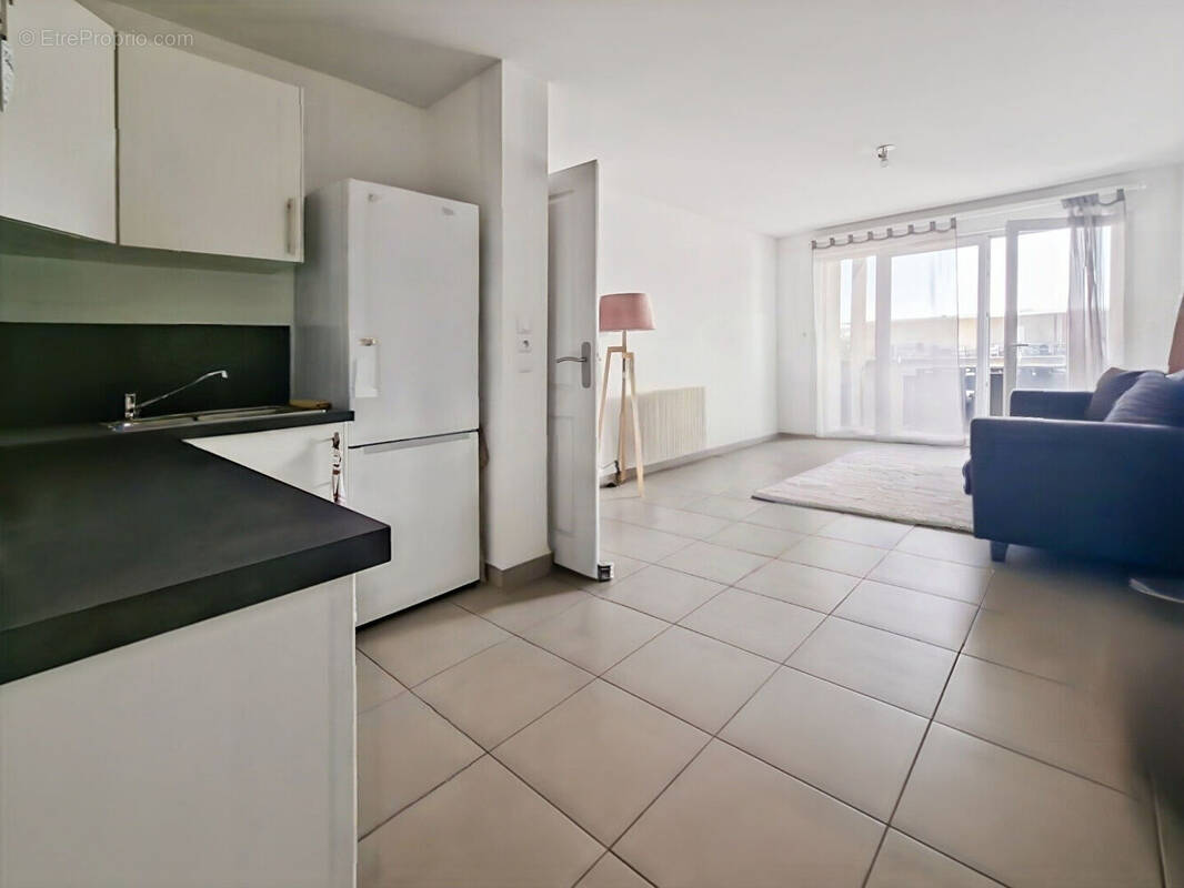 Appartement à CHATEAUNEUF-LES-MARTIGUES