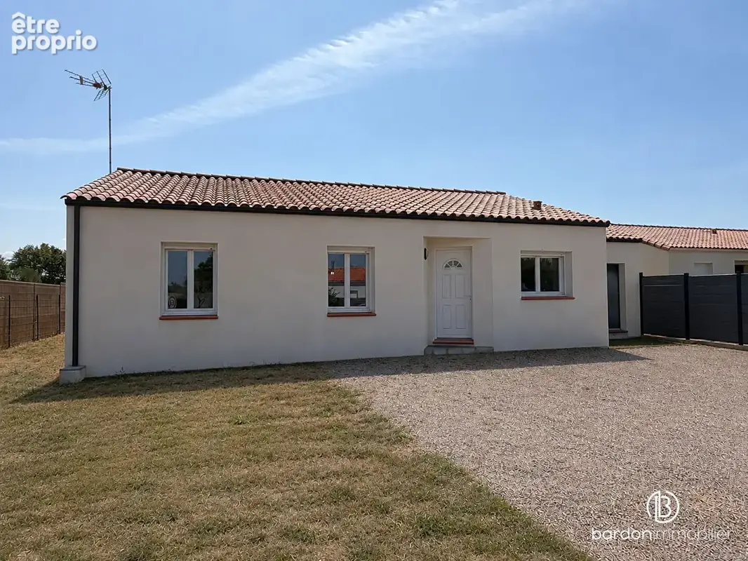 Maison à SAINT-MAIXENT-SUR-VIE