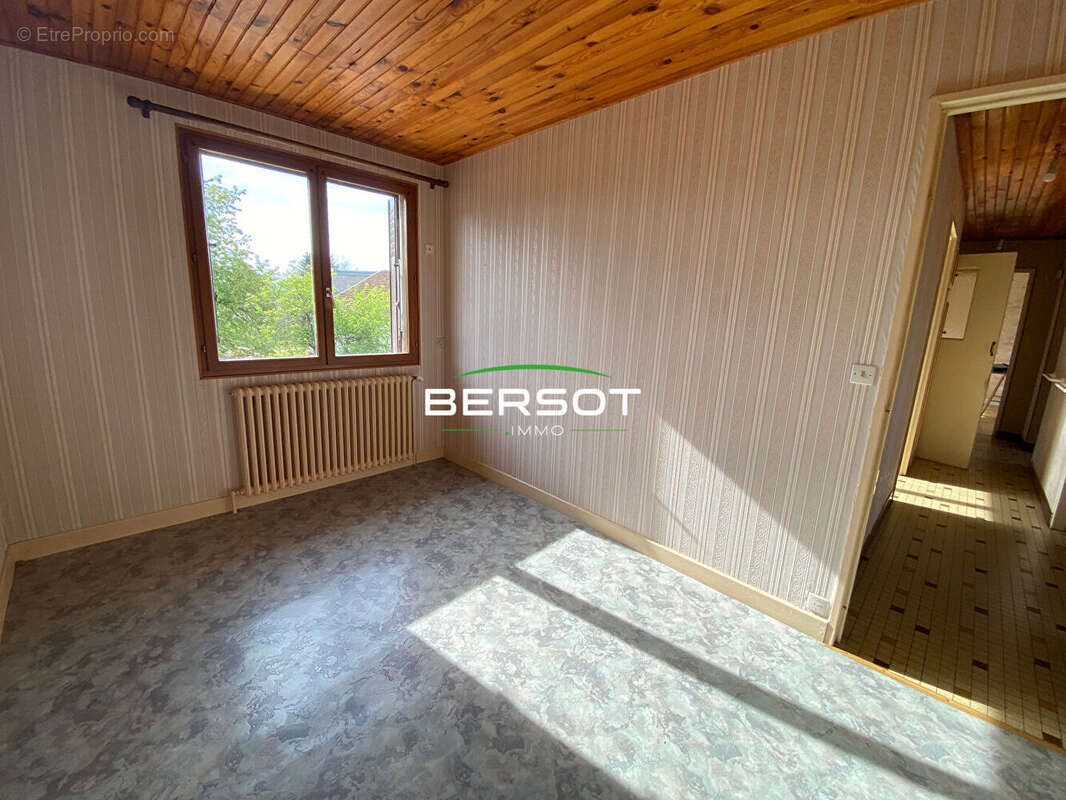 Maison à MELINCOURT