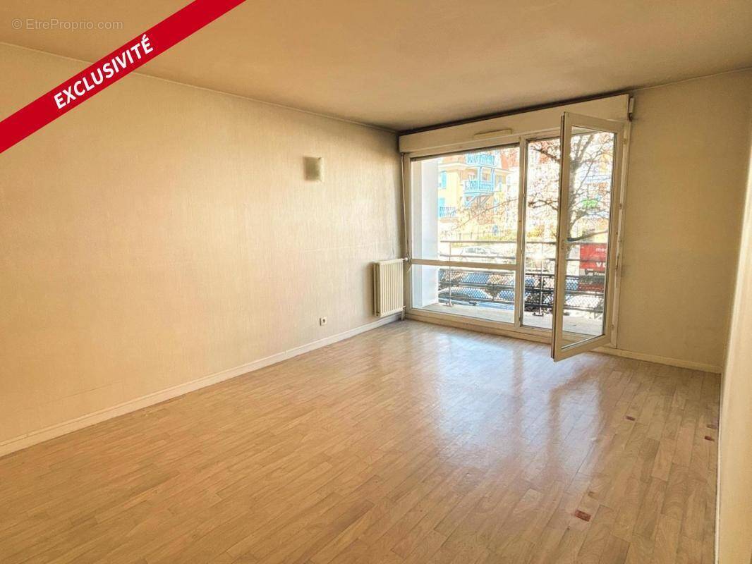 Appartement à LE BLANC-MESNIL