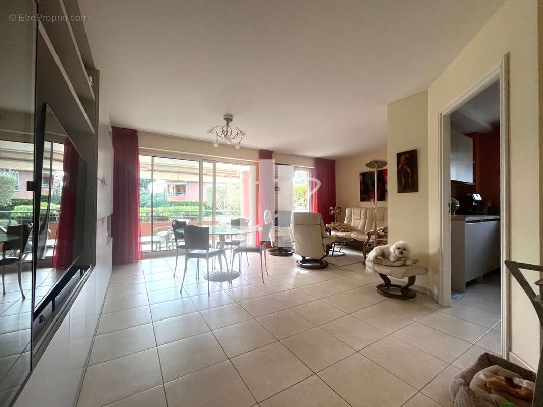 Appartement à SAINT-RAPHAEL