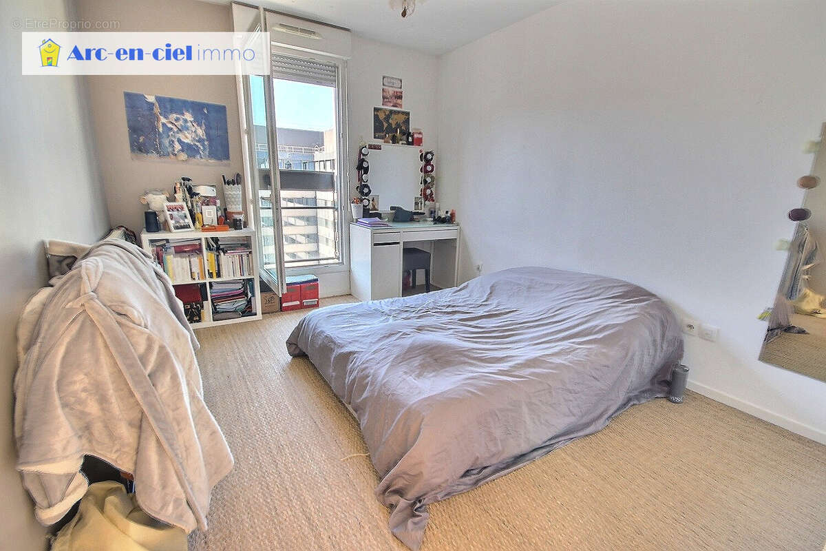 Appartement à NANTERRE