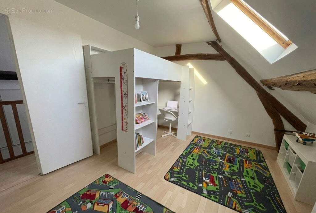 Maison à CREPY-EN-VALOIS