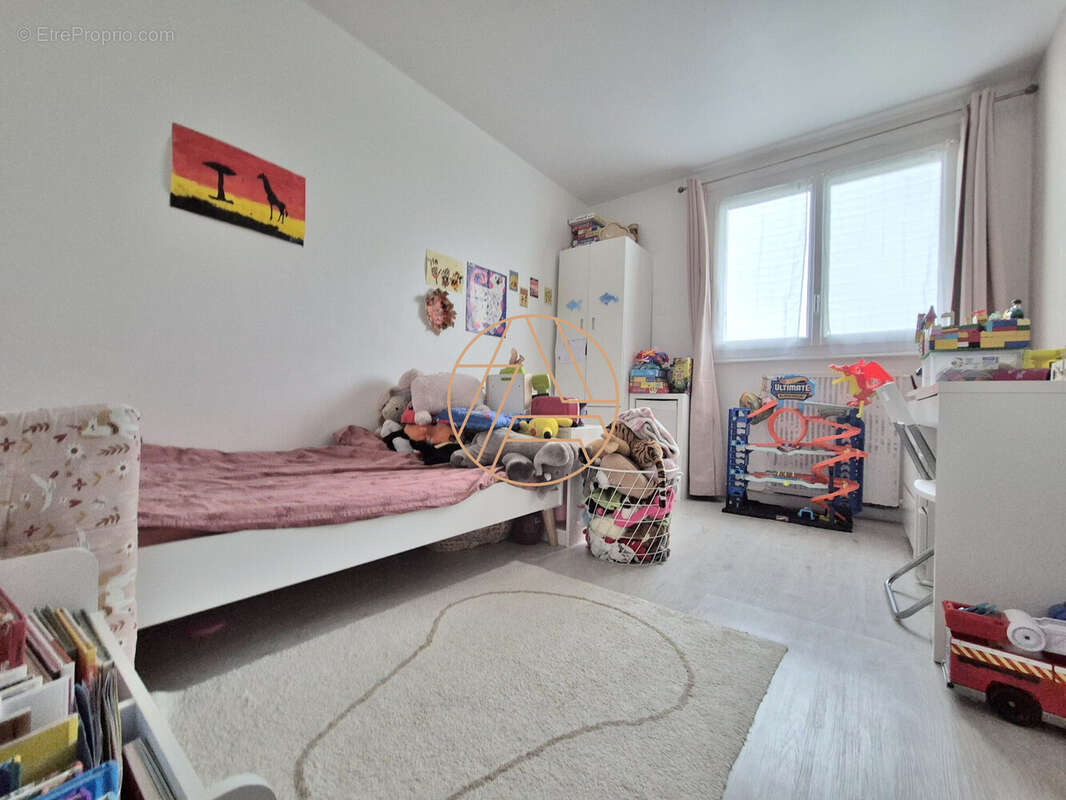 Appartement à SAINT-MAUR-DES-FOSSES