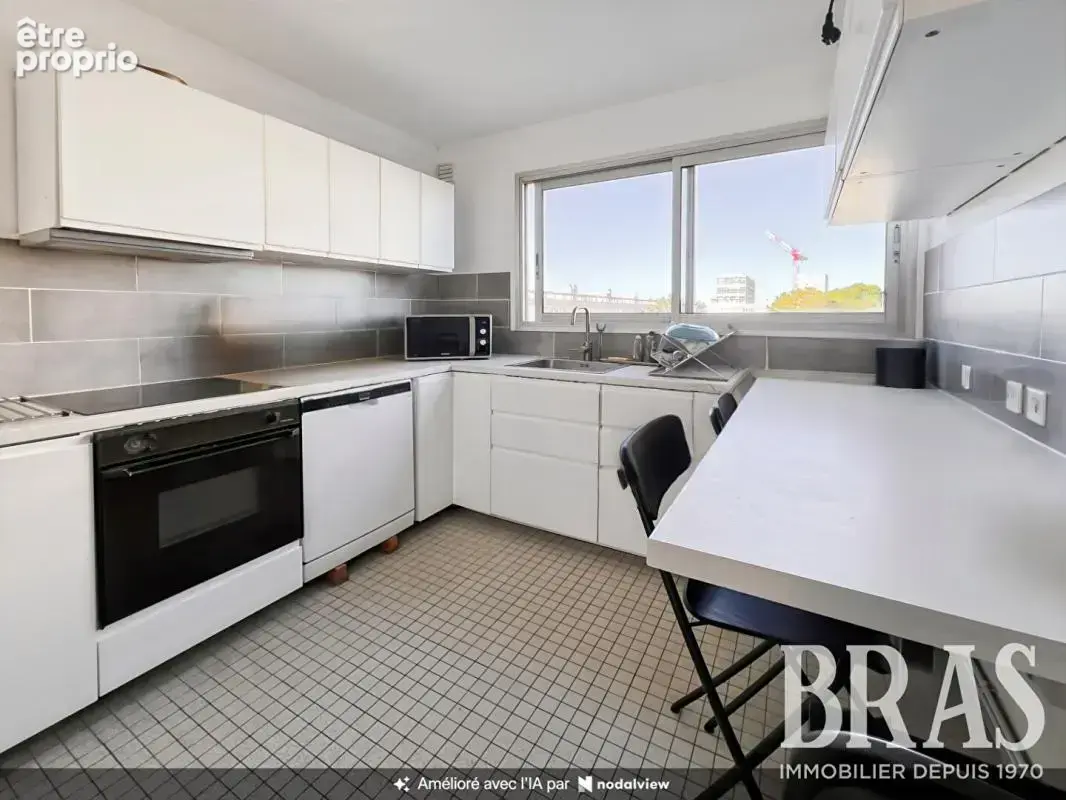 Appartement Saint Herblain - dernier étage - 5 pièces 87.11 m2 -2 balcons, parkings et cave - photo 4