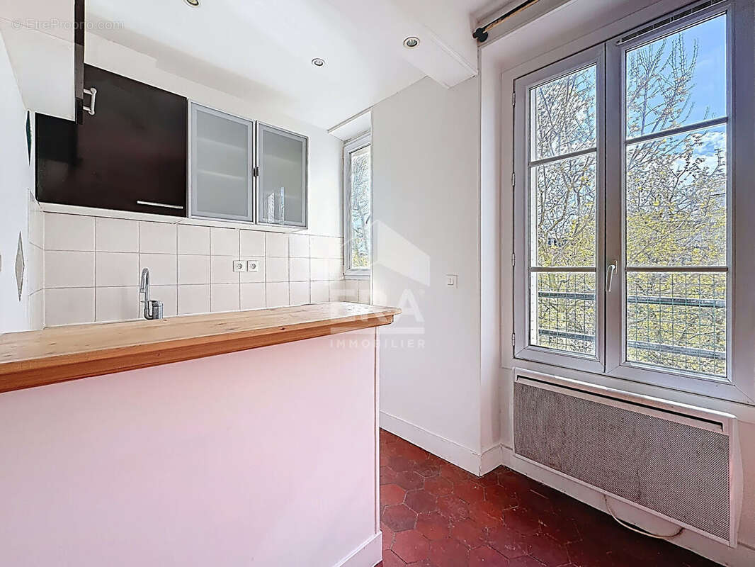 Appartement à PARIS-12E