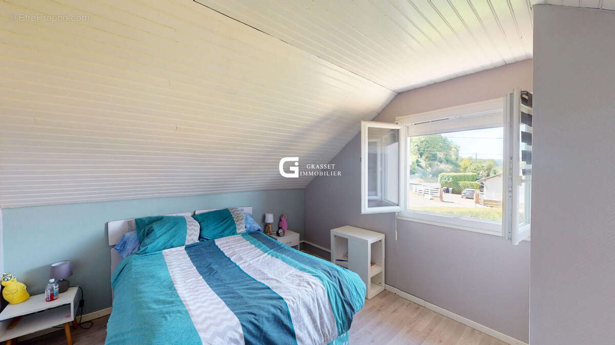 Maison Beard Geovreissiat 5 pièce(s) 105.5 m2 - photo 8
