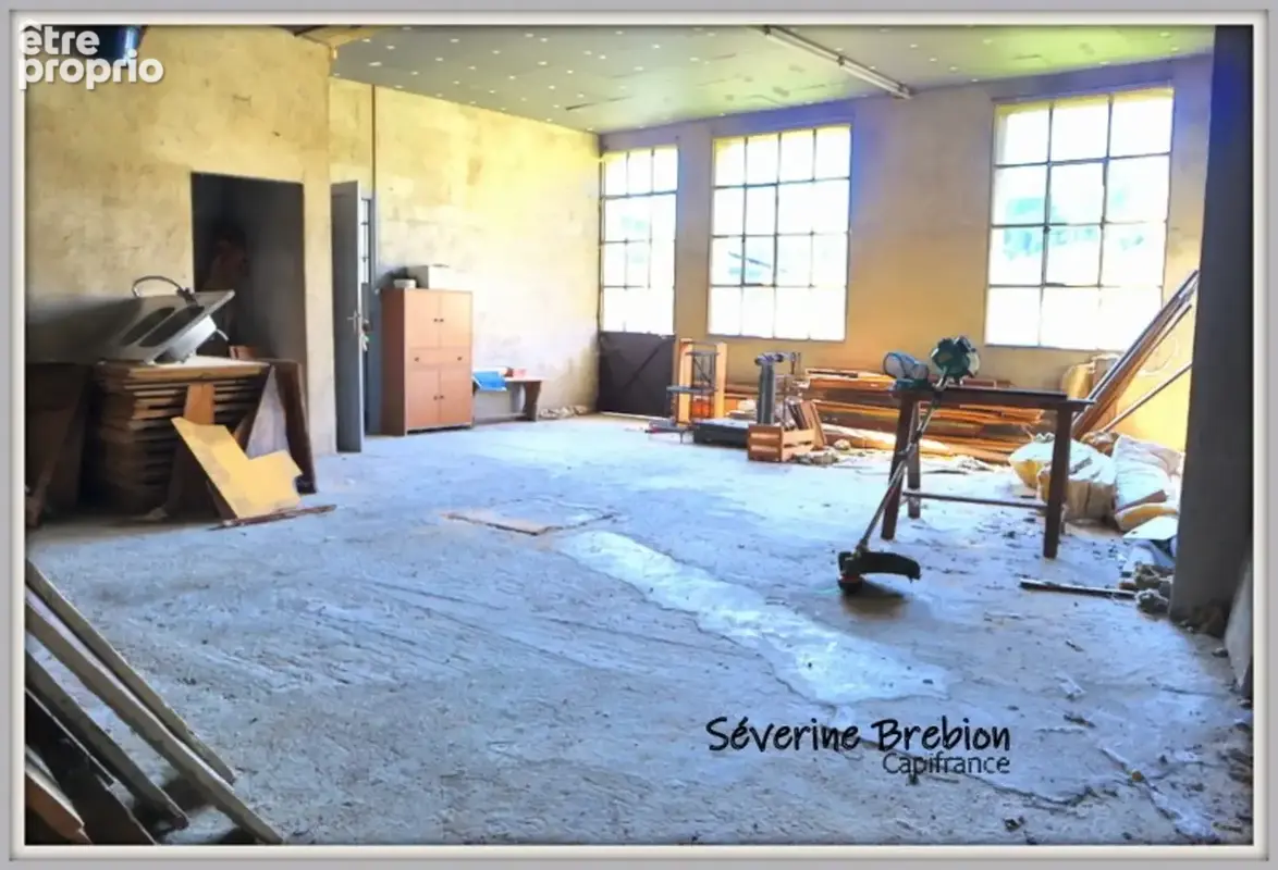 Ensemble immobilier avec une maison, 2 appartements loués, 2 garages, 3 ateliers à Chabreloche - photo 21