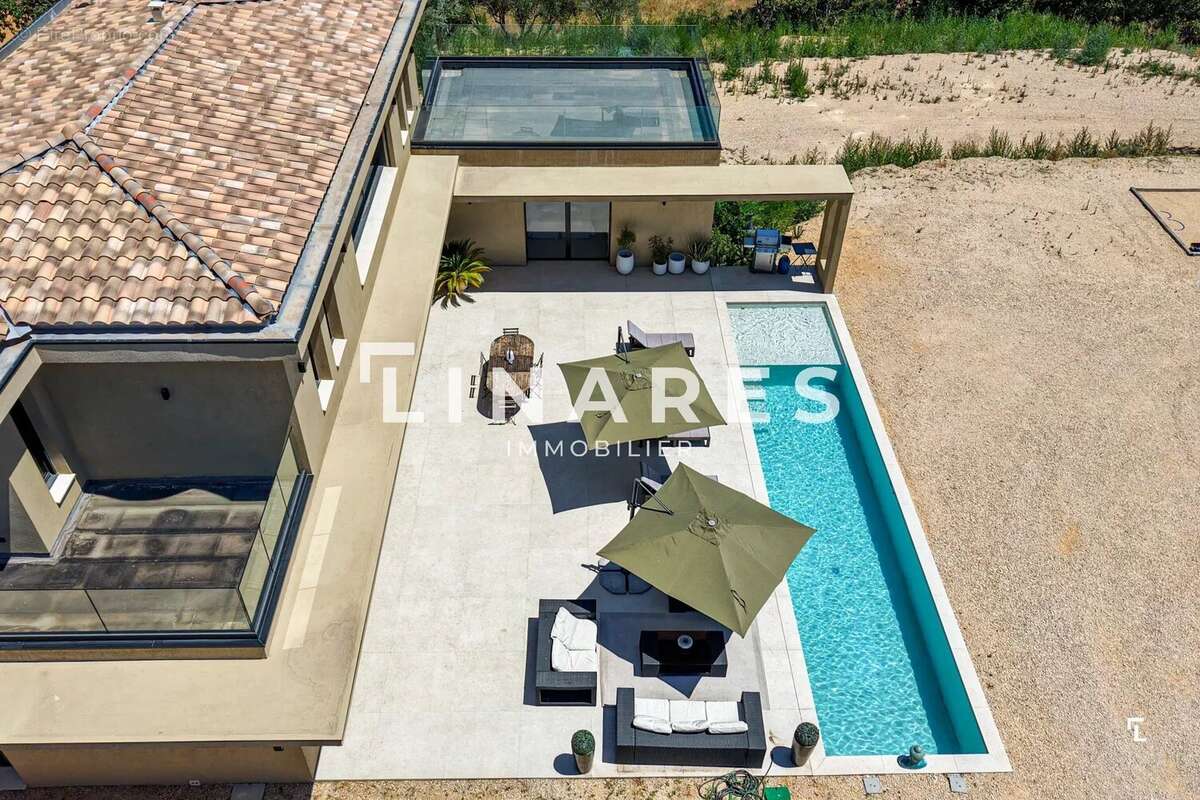 QUINTESSENCE - Villa T5 de 240m² - Garage de 115m² - Piscine - Terrain de 2900m² - 13011 EOURES - photo 3