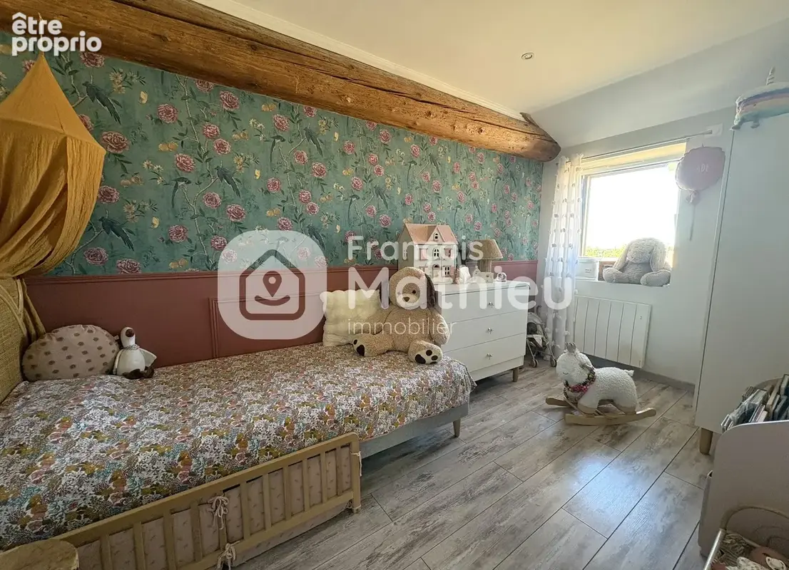 VILLENEUVE   Appartement T4 de 85 m2   3 chambres   Balcon et stationnement - photo 5
