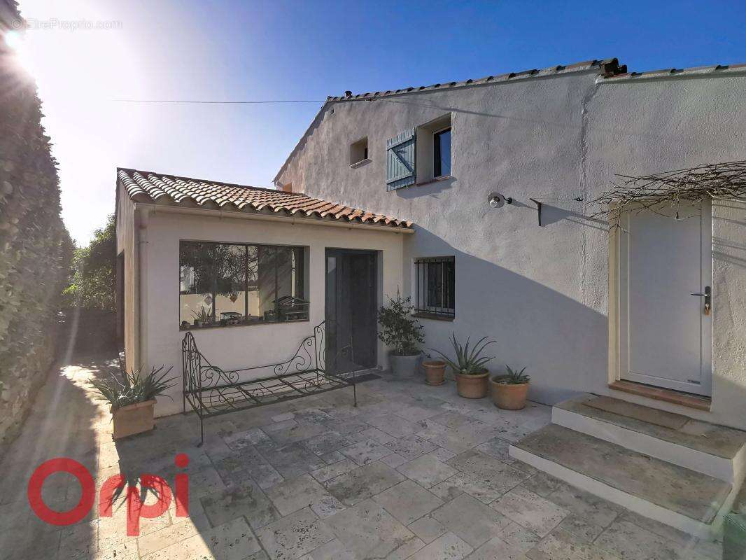 Maison à LA CADIERE-D'AZUR