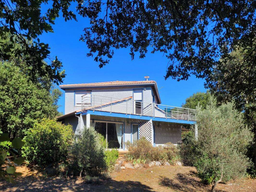 Maison à GINASSERVIS