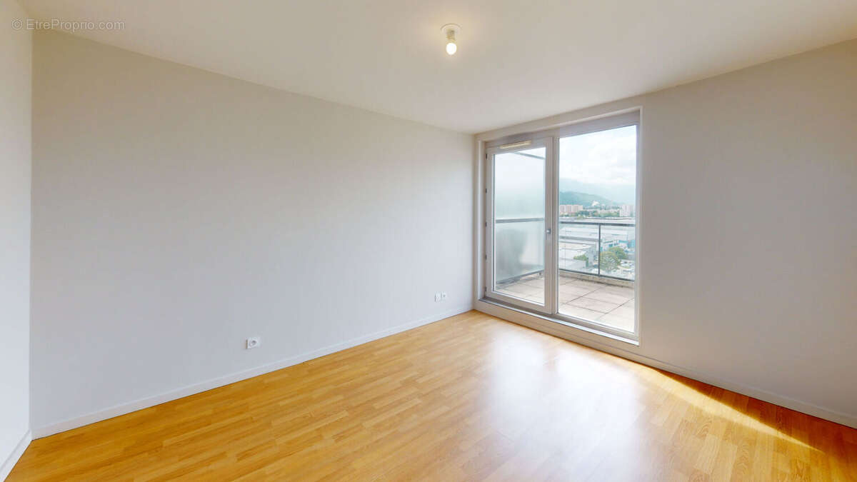 Appartement à ECHIROLLES