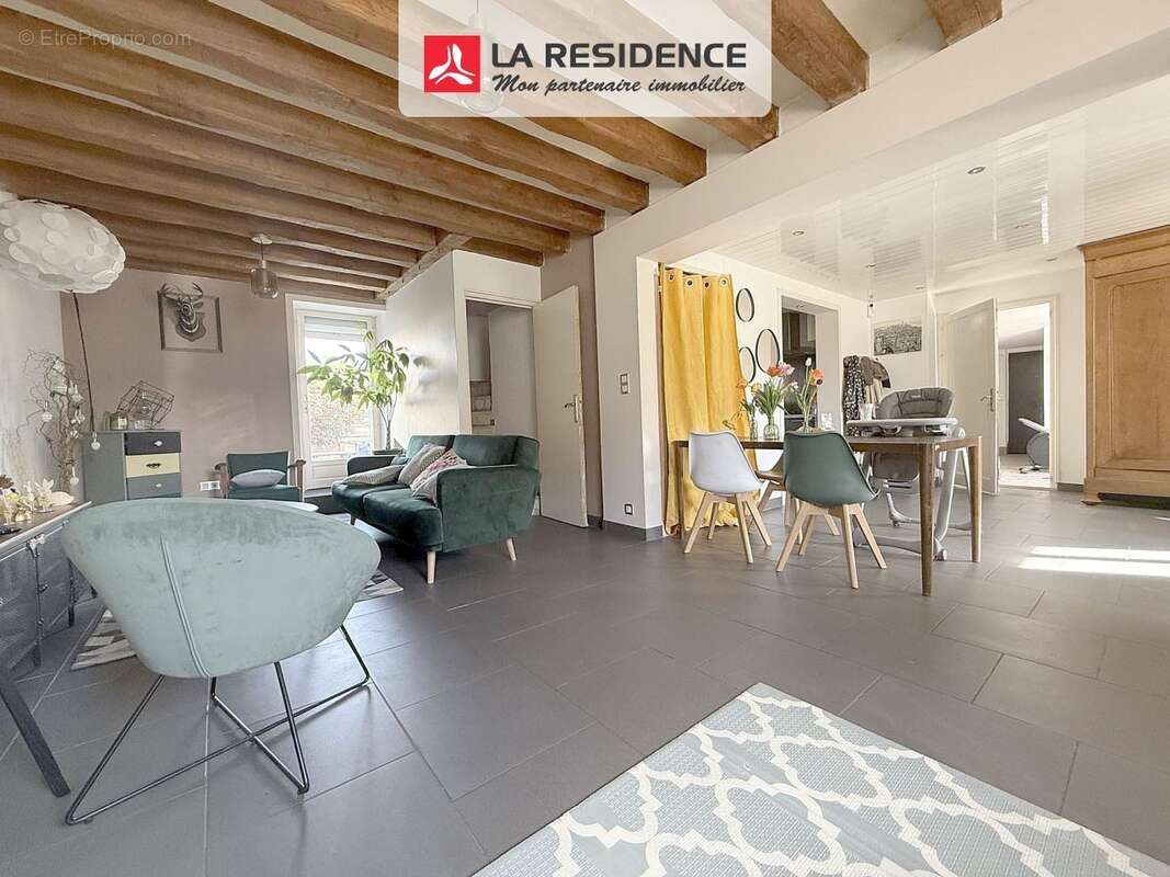 Maison à LIMETZ-VILLEZ