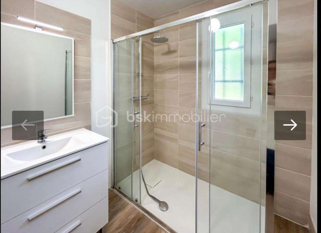 Maison à CHAMPCEVINEL