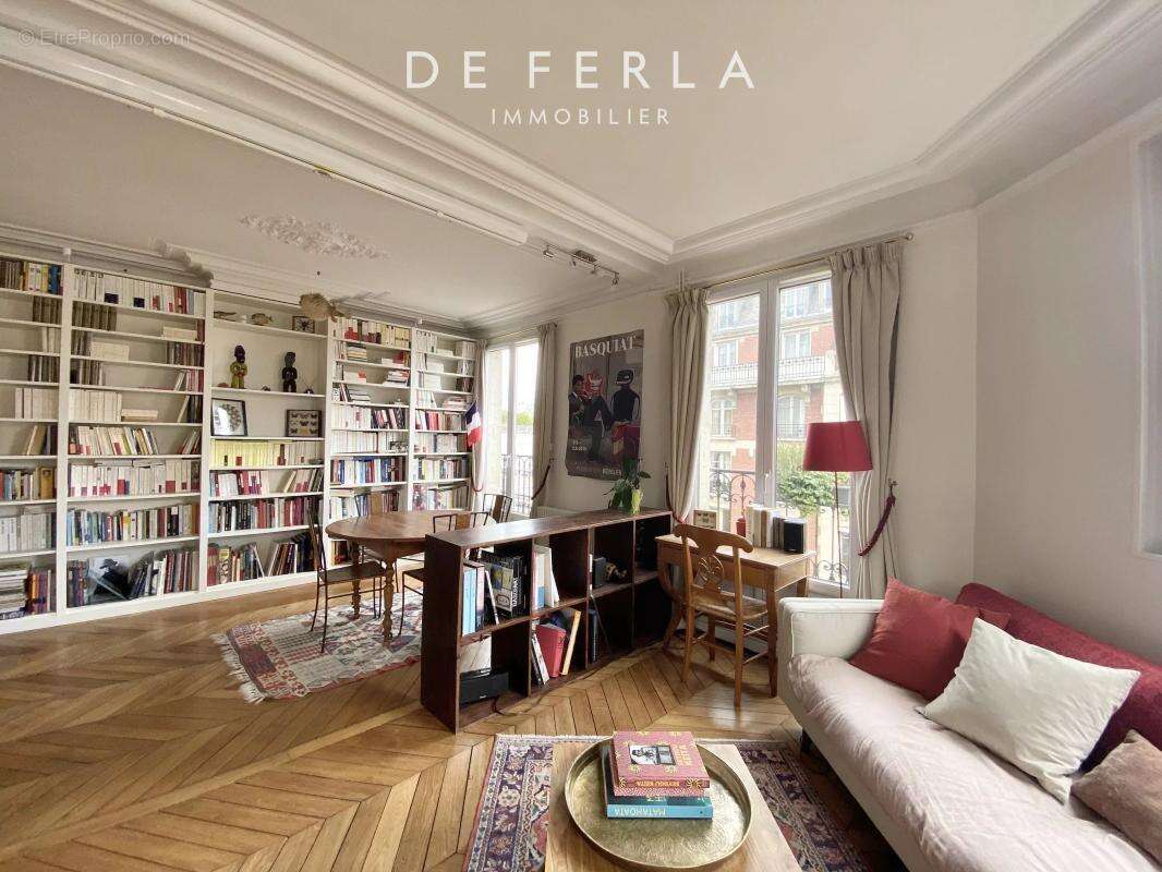 Appartement à PARIS-14E