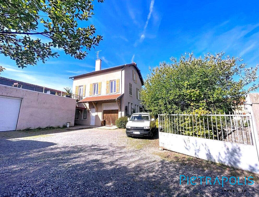 Maison à VILLECHENEVE