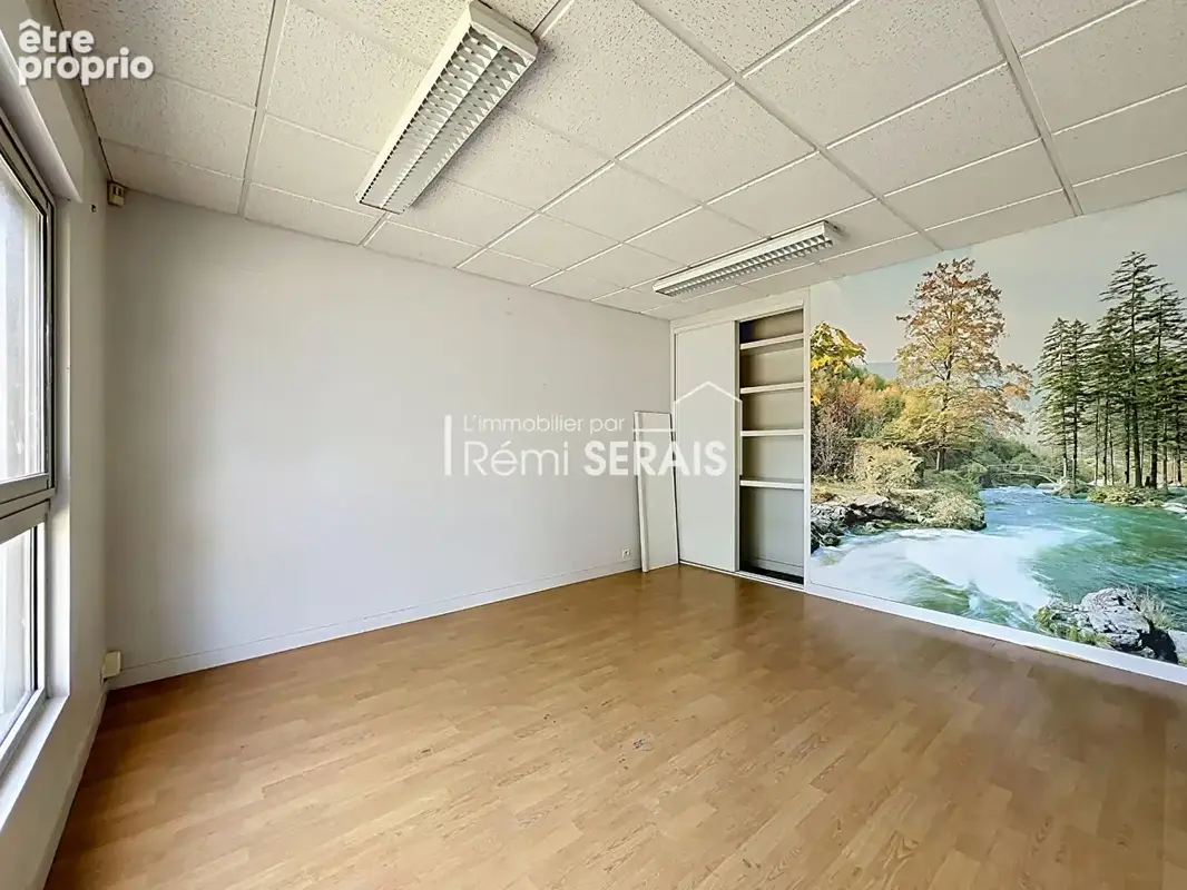 EXCLUSIVITÉ RÉMI SERAIS - Un ensemble professionnel idéalement situé à TRUN - photo 5