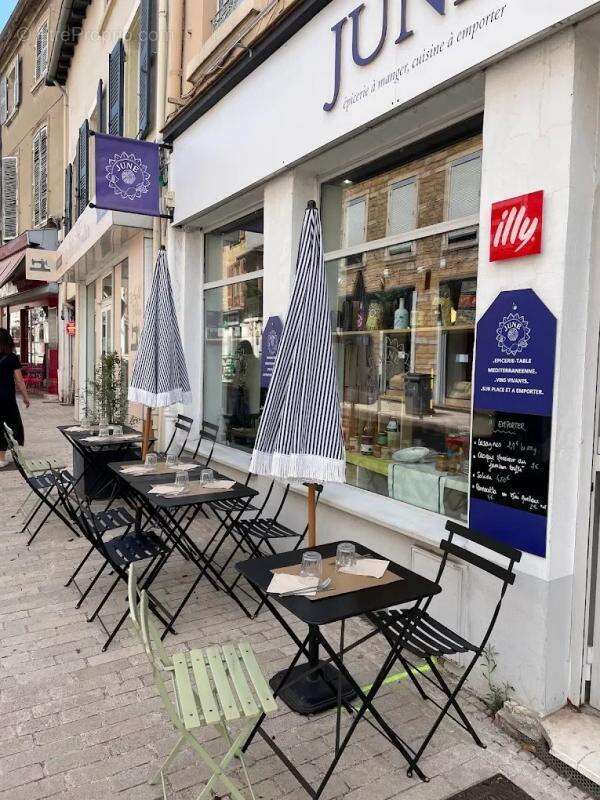 Commerce à CALUIRE-ET-CUIRE